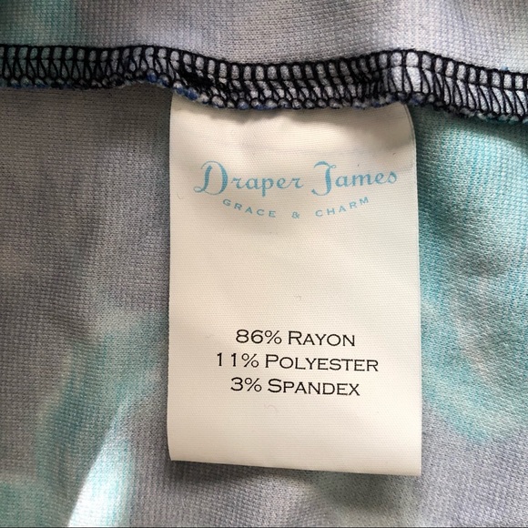 Draper James Nassau Navy Winter Floral Shift Dress Size Medium - Picture 6 of 7